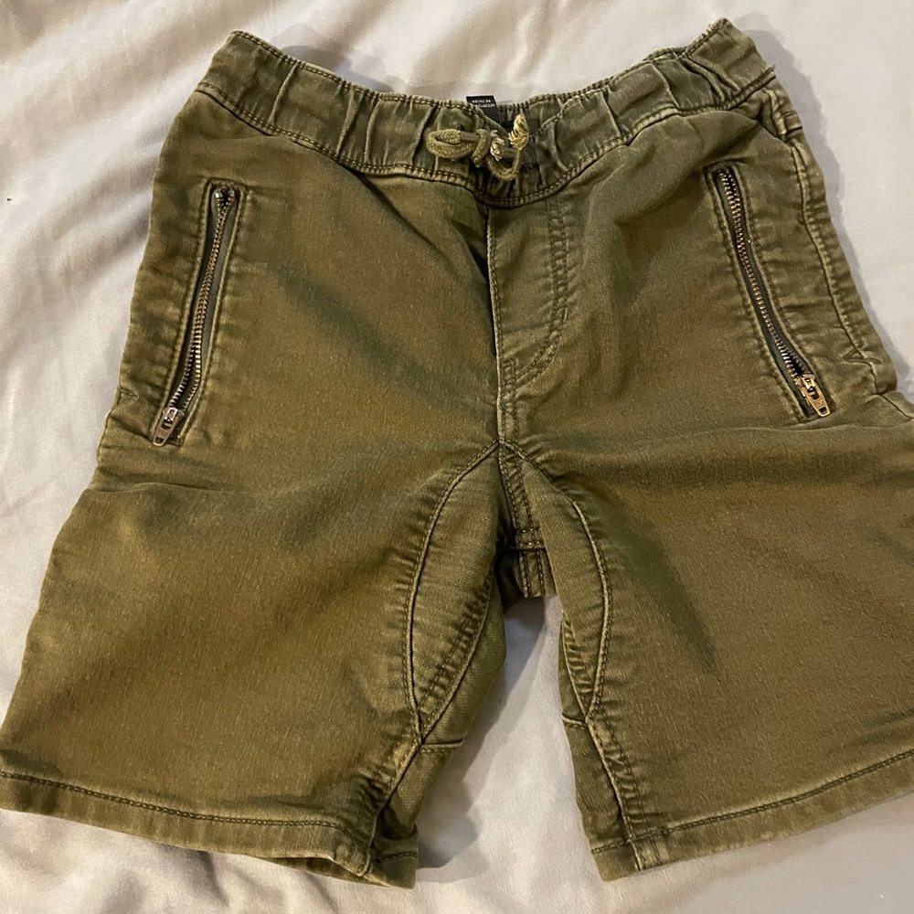 Boy’s size small shorts